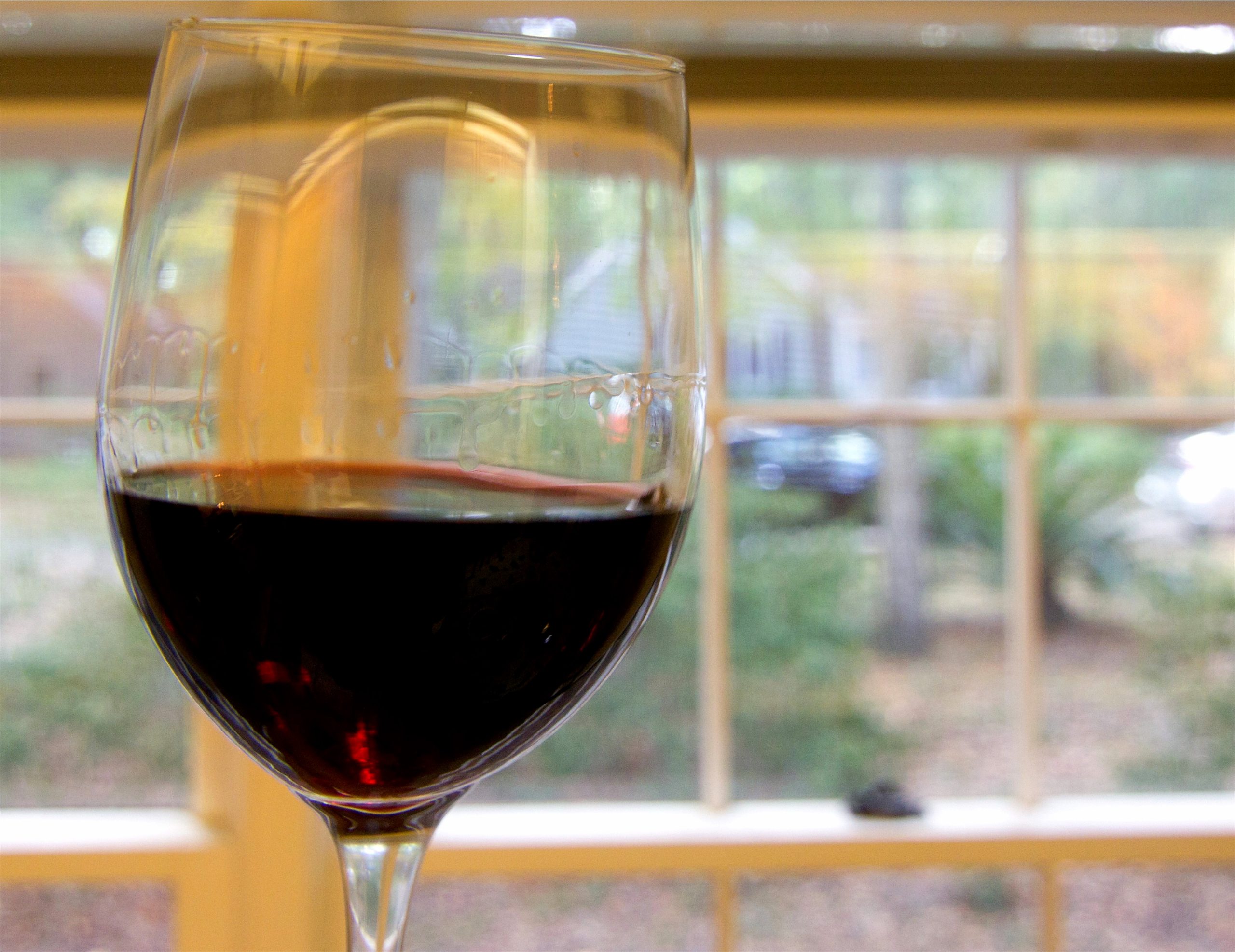 ¿Cómo afecta el vino tinto a la pérdida de peso?