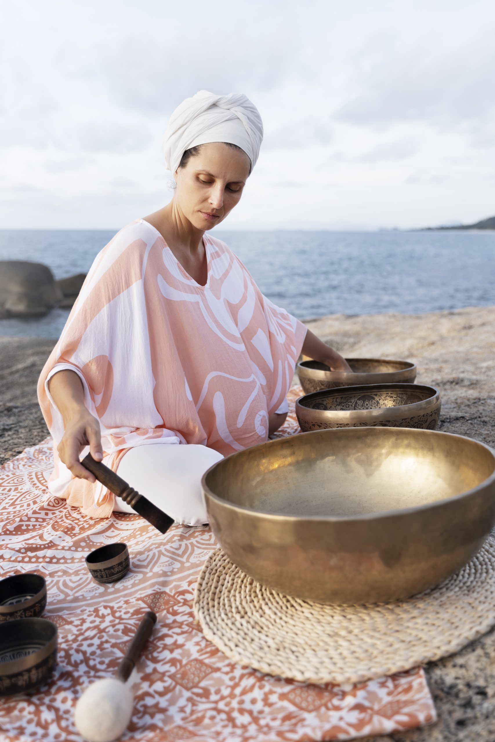 ¿Qué es una meditación de baño de sonido y cómo puede beneficiarte?