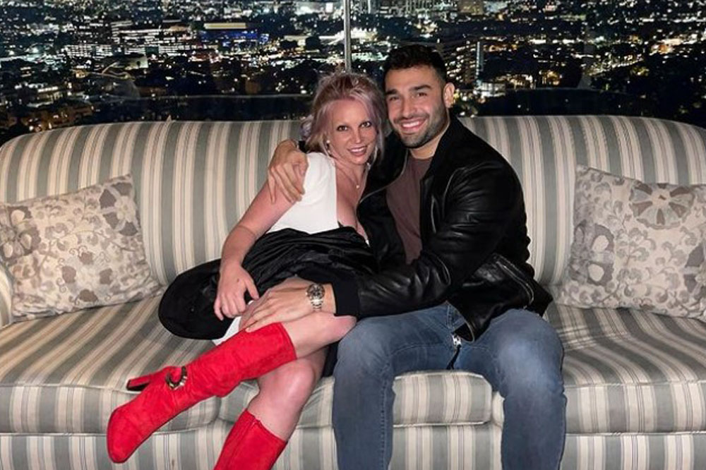 Sam Asghari y Britney Spears juntos en un evento público